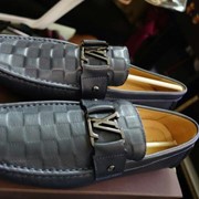 Взуття Louis Vuitton фото