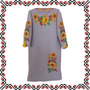 Платье серое габардиновое с вышитыми большими цветами