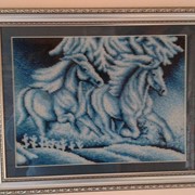 Картина вишита бісером( Зимові коні) фото