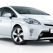 Автомобиль тойота Prius фото