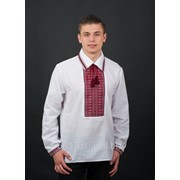 Вышитая рубашка (вышиванка) мужская фотография