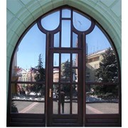 Двери декоративные. Двери деревянные со стеклом фото