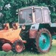 Картофелесажалка двухрядная КС-2 для строчной посадки проращенных и непроращенных клубней картофеля. Агрегатируется с тракторами МТЗ 80/82, ЮМЗ, Т-25