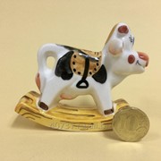 Качалка фарфоровая Корова с седлом фото