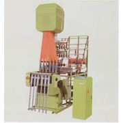 Компьютеризированная машина для производства эластичной тесьмы (резинки для белья) не эластичной тесьмы. фотография