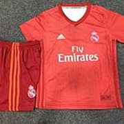 Детская красная форма «Реал Мадрид» 2018-2019 (Размер одежды: 44 размер (на рост 158-165 см)) фото