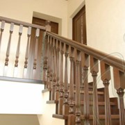 Лестница деревянная фото