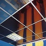 Кассетный подвесной потолок с открытой подвесной системой фото