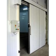 Ворота и двери для холодильных камер