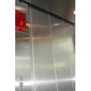 Лифт электрический с тяговым приводом фото