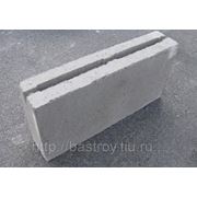 Блок бетонный пустотелый перегородочный 390х80х140 фотография