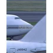 Логистические услуги. Авиационный транспорт. Авиаперевозка грузов Авиаперевозка опасных и крупногабаритных грузов фото