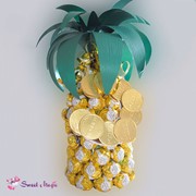 Букет из конфет “Новогодний ананас в шампанском“ фото