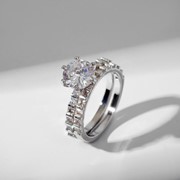 Кольцо 'Сокровище' аккуратный кристаллик, цвет белый в серебре, размер 19 фотография