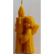 Свічка з натурального воску ручної роботи “Ангел зі свічкою“ фото