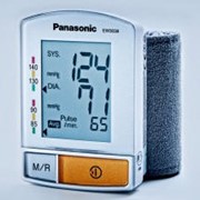 Измеритель артериального давления Panasonic автоматический. Модель EW3038 фото