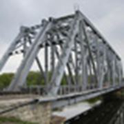 Мостовые металлоконструкции (металлические пролетные строения пешеходных переходов и путепроводы) фотография