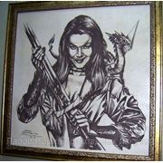 Гравюра на коже «Женщина с мечом в стиле фэнтези» фотография