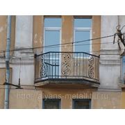 Балконное ограждение с коваными элементами фото