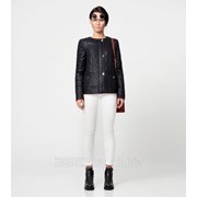 Куртка женская без воротника из плотной ткани, модель 130270