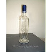 Бутылка водочная белая фото