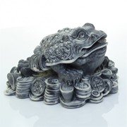 Статуэтка “Жаба на монетах и слитках 1“ 8,8 см. фото
