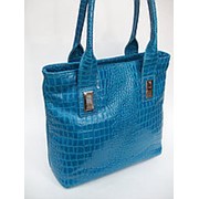 Женская голубая сумка из натуральной кожи фото