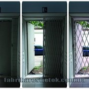 Раздвижные решетки для дверей фото