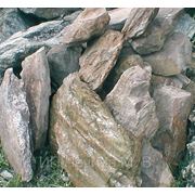 Природный камень — скальник для ландшафта