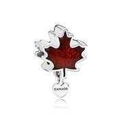 Серебряный шарм Pandora “Канадский красный кленовый лист“ 797207EN07 фотография