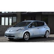 Электромобиль Nissan Leaf фото