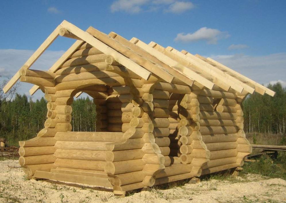 Срубы могилев. Сруб из калиброванного бревна. Деревянные бани из бревна. Сруб бани 4х5 чита. Баня из оцб под ключ.
