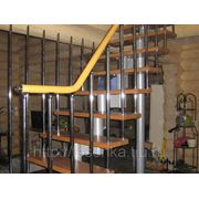 Модульная лестница в бревенчатом доме
