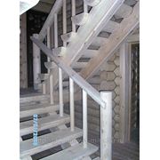 Лестницы для коттеджей из оцилиндрованного бревна фото