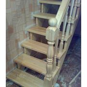 Деревянная лестница на заказ - эконом предложение! фотография