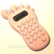 Калькулятор с головоломкой розовый в виде ступни (815097) фото