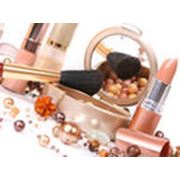 Косметика для женщин фото