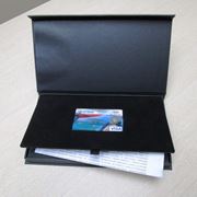 Упаковка бумажная для подарочных сертификатов и карт фотография