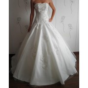 Свадебные платья. Модель №176 фото