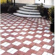 Плитка тротуарная из мелкозернистого бетона Кирпичик фотография