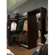 Мебель торговая для брендовых магазинов фото