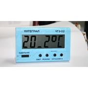 Часы-термометр электронные с управлением фото