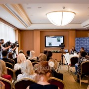 Проведение пресс-конференций фотография