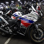 Мотоцикл спортбайк No. B4322 Honda CBR250R FI фото