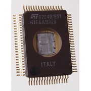 Микроконтроллер STM32F100C8T6 фотография