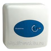 Электрический настенный накопительный водонагреватель Ariston ABS™ Shape Small фото