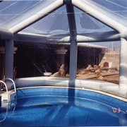 Дом над бассейном фото