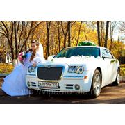 Фотограф на свадьбу в Уфе. Шикарные свадебные автомобили, лимузины и украшения. фотография