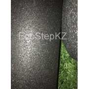 Резиновое рулонное покрытие черное фотография