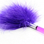 Щекоталка с перьями цвет фиолетовый,17см фото